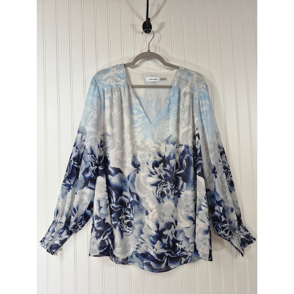 Calvin Klein Blue White Floral Smocked V-Neck Flowy Blouse Top 1X Sheer Lined